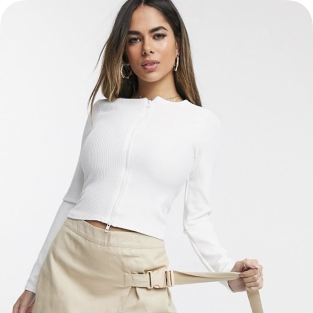 Misguided ribbed zip through top in white
